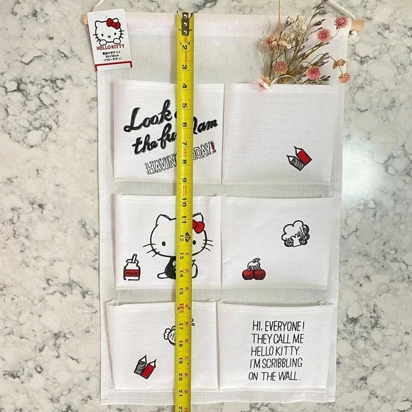 Hello Kitty Canvas Wall Organizer - Picture 2 of 7